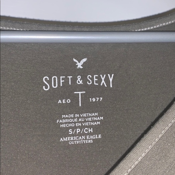 American Eagle Soft and Sexy Long Sleeve - Picture 2 of 4